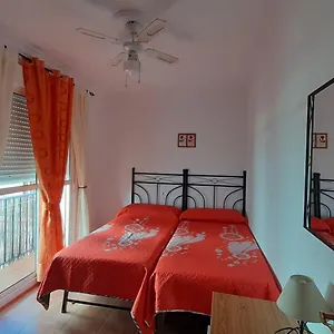 https://apartamento-tirso-de-molina-conil-de-la-frontera.es-andalucia.com